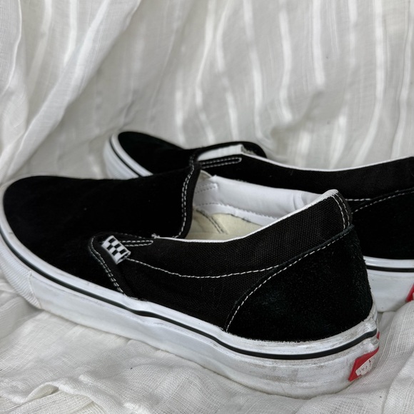 Vans Classic Skate Slip On Shoe • Black & White - Picture 5 of 6